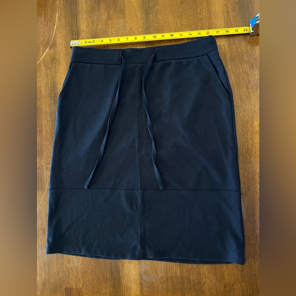 Navy blue Liz Claiborne skirt